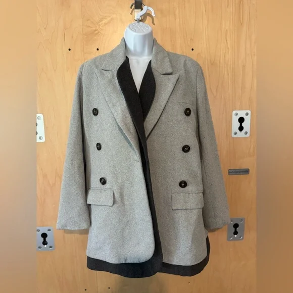 French Mauve, Gray Double-Breasted Coat, L - Picture 4 of 9